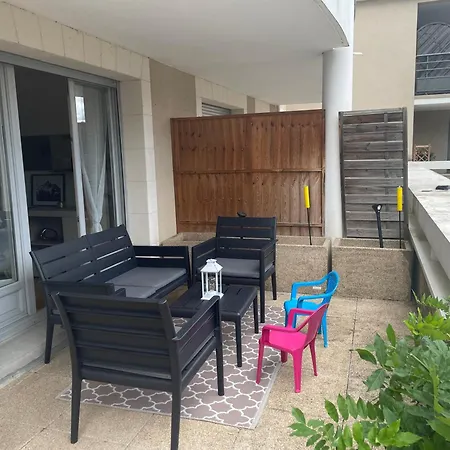 Appartement Avec Parking & Linge Inclus & Local Velos Blois Exterior photo
