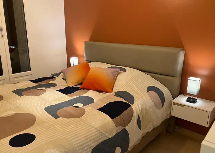 Appartement Avec Parking & Linge Inclus & Local Velos